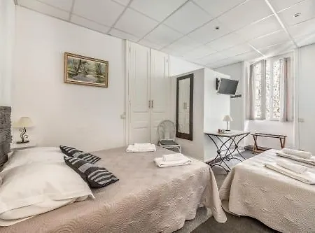 Hotel Théodore 3*