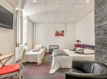 Théodore Hotel 3*
