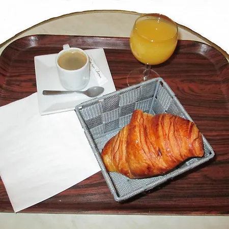 Théodore Hotel 3*