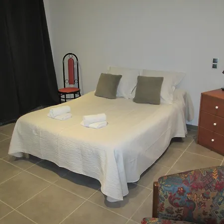 Hotel Theodore 3*
